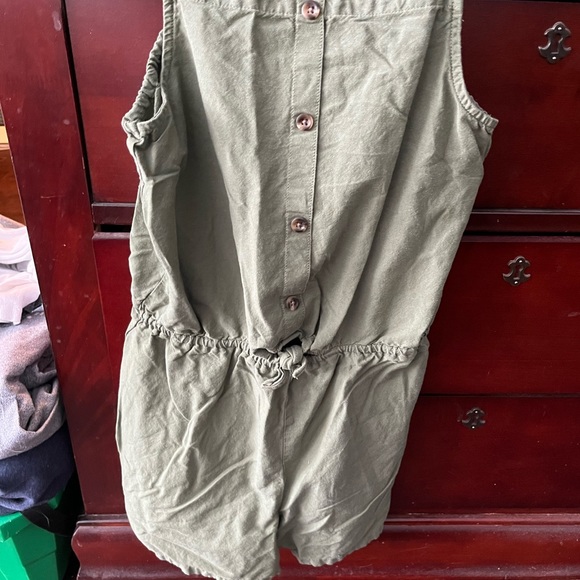 Old Navy Romper shorts - Picture 3 of 5